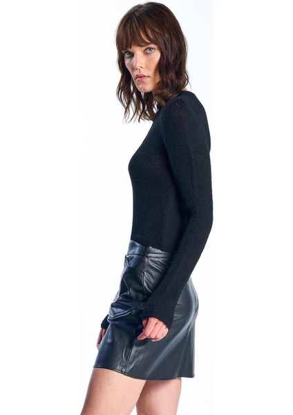 Siyah Triko Crop Kazak fırsatları