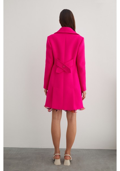 Arka Beden Yırtmaçlı Gömlek Yaka Pembe Kaban fiyatları