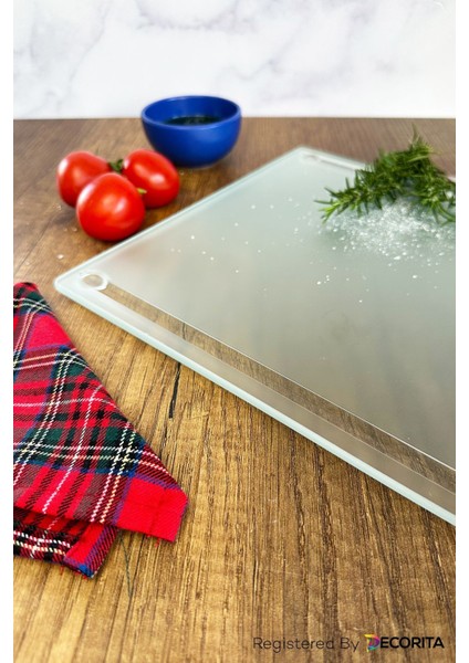 TeknoTrust Kanallı Cam Kesme Tahtası, 25x35 cm, dayanıklı, şık ve kullanışlı mutfak gereci modelleri