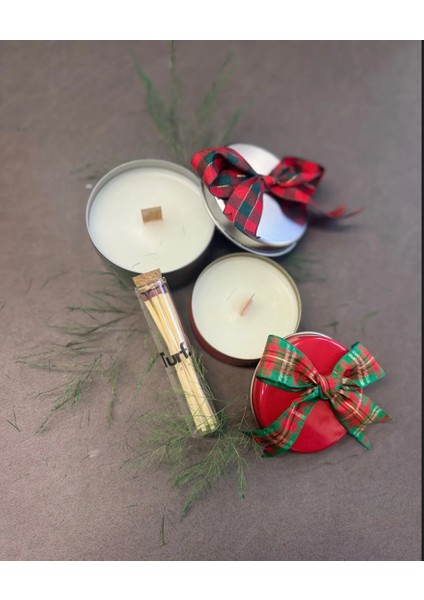 2’li Metal Kutu Yılbaşı Temalı Mum Seti, Christmas, Yeniyıl Temalı Ekose Kurdeleli Mum Seti fırsatları