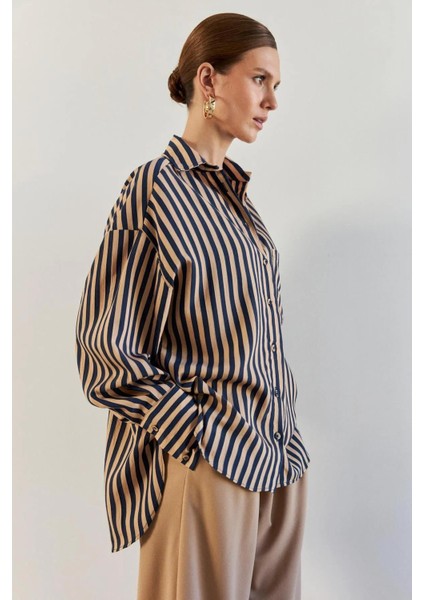 Kadın Camel Lacivert Tek Cepli Çizgili Oversize Gömlek
