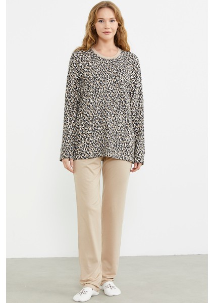 Rahat Kalıp Leopar Kombinli Pijama Takım - Bej fırsatları