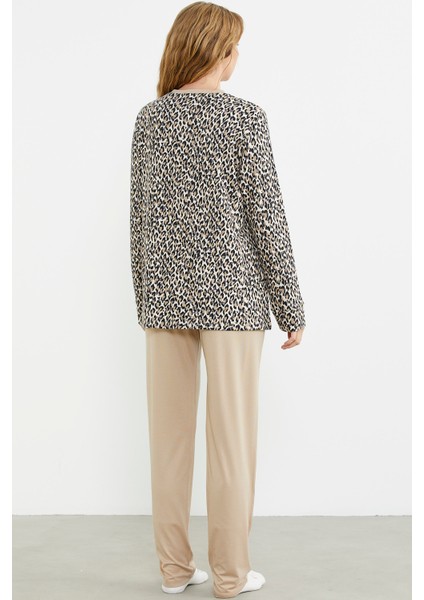 Rahat Kalıp Leopar Kombinli Pijama Takım - Bej indirimleri