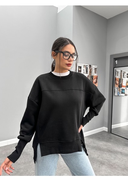 Oversize Şardonlu Yırtmaç Detaylı Sweat