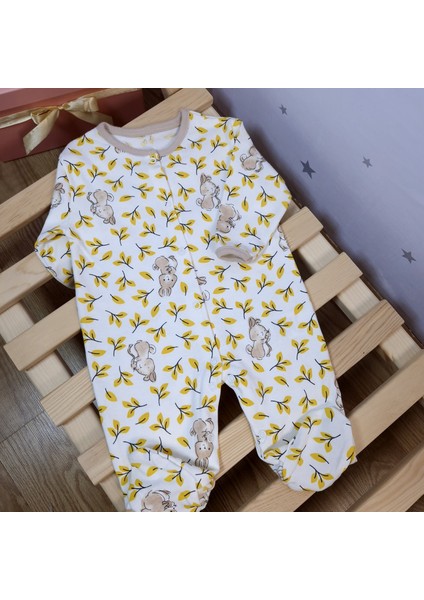 Kız Bebek %100 Pamuklu Çıtçıtlı Çoraplı Tavşan ve Yaprak Desenli 3'lü Tulum Seti