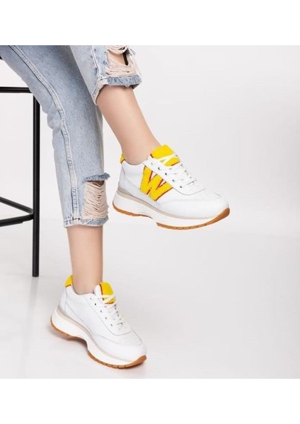 hakikiderikadınsporayakkabısneaker modelleri