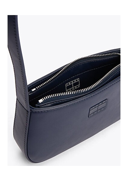 Tjw Ess Must Shoulder Bag