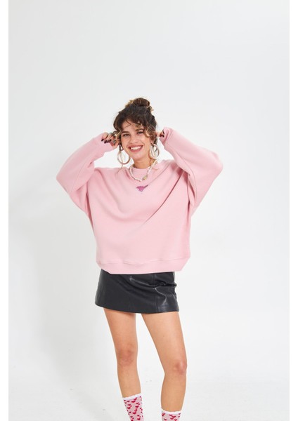 Pembe Bisiklet Yaka Kadın No Fear Ön ve Baskılı Oversize Sweatshirt modelleri
