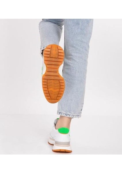 hakikiderikadınsporayakkabısneaker modelleri