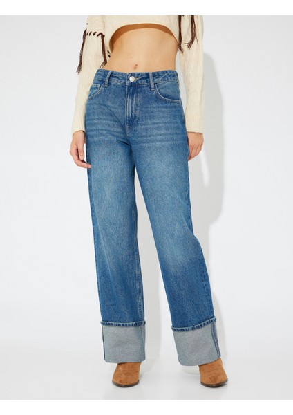 x Zeynep Bastık - Katlama Paça Detaylı Düz Paça Pantolon fırsatları