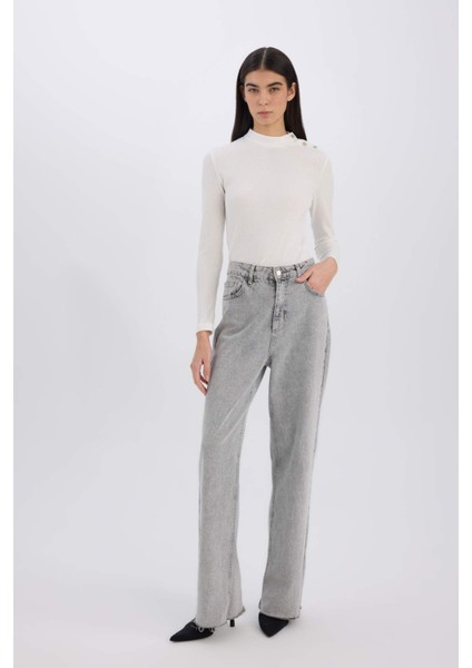 Slim Fit Dar Kesim Yarım Balıkçı Yaka Fitilli Kaşkorse Uzun Kollu Tişört D9499AX24WN fiyatları
