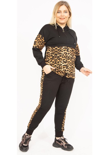 Kadın Siyah Büyük Beden Leopar Garnili Kapşonlu Sweatshirt Pantolon Takım 65N35745