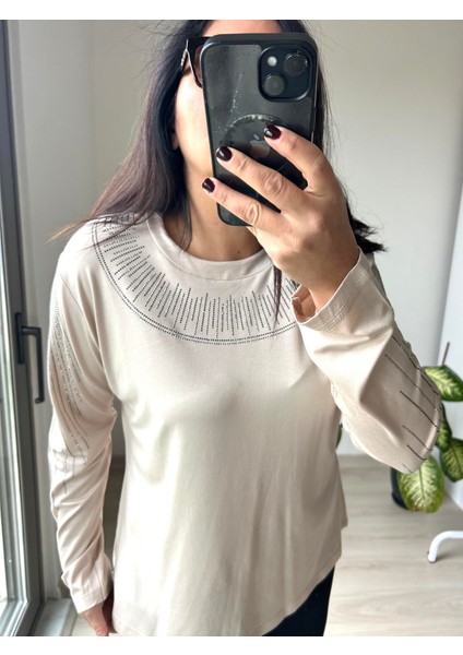Kadın Büyük Beden Yakası ve Kolları Taş Detaylı Bluz -BGB60 fiyatları