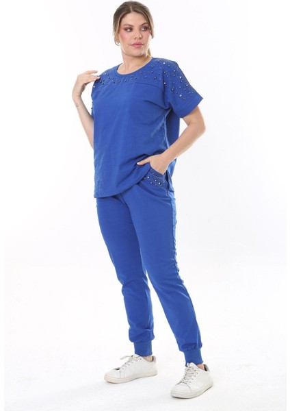 Kadın Büyük Beden Saks Taş Detaylı Kısa Kollu Sweatshirt Pantolon Takım 65N37702