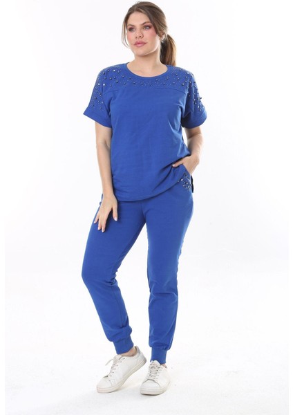 Kadın Büyük Beden Saks Taş Detaylı Kısa Kollu Sweatshirt Pantolon Takım 65N37702 fiyatları