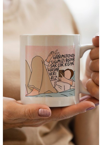 Hanımefendiliğimizi Bozarsak Çok Kişiye Hasar Veririz Baskılı Premium Yılbaşı Hediyesi Kupa Bardak