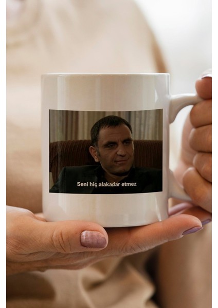Memati Baskılı Seni Hiç Alakadar Etmez Yazılı Yılbaşı Hediyesi Kupa Bardak