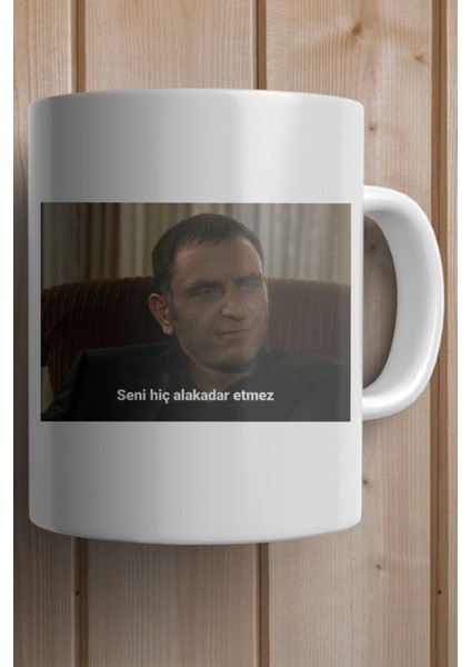 Memati Baskılı Seni Hiç Alakadar Etmez Yazılı Yılbaşı Hediyesi Kupa Bardak fiyatları