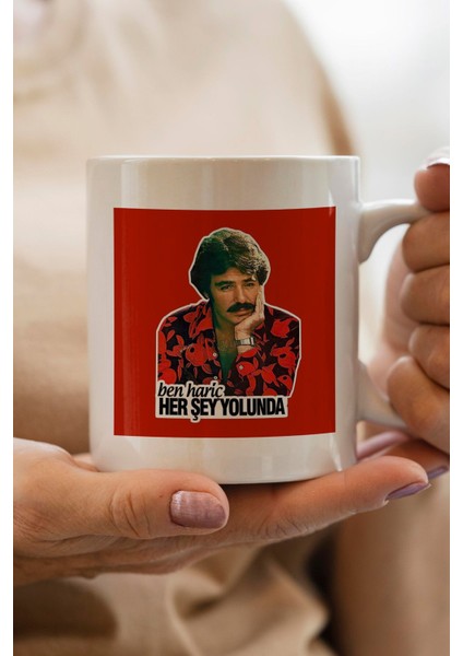 Ben Hariç Her Şey Yolunda Baskılı Yılbaşı Hediyesi Kupa Bardak