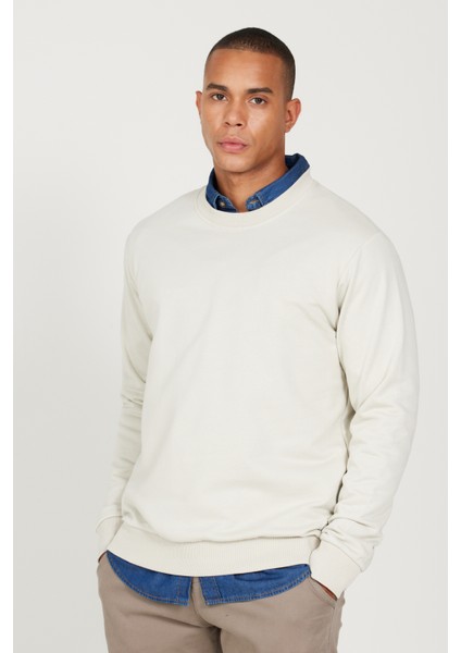 Erkek Bej Standart Fit Normal Kesim Bisiklet Yaka 3 Iplik Pamuklu Sweatshirt