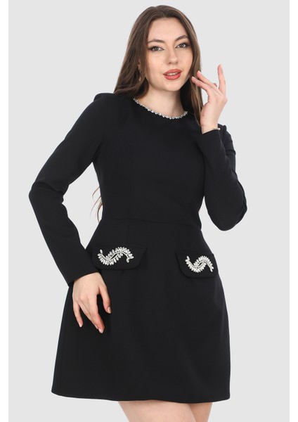 Büyük Beden ve Küçük Beden Uzun Kol Aksesuar Detaylı Mini Balon Etek Elbise fırsatları