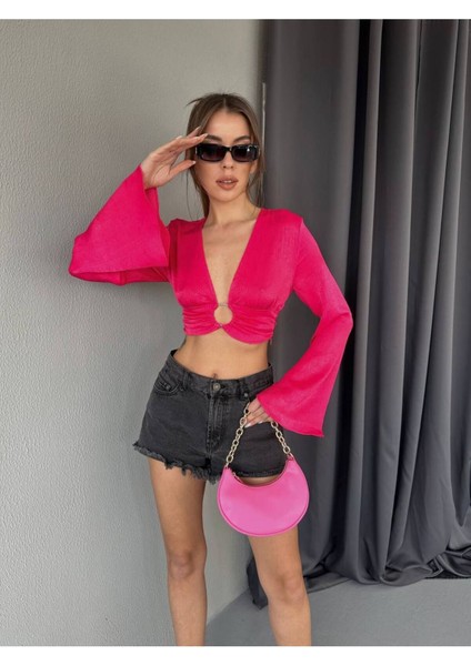 Dokulu Saten Kumaş Tokalı V-Yaka Uzun Kol Crop Bluz modelleri
