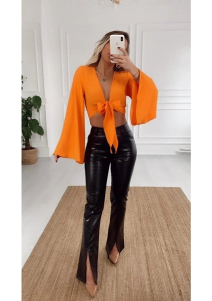 Saten Önden Bağlamalı Dekolte Gece Kokteyl Kombin Uzun Kol Krop Bluz