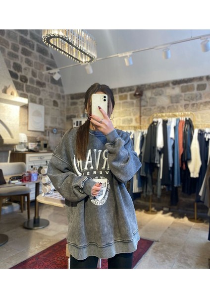 Harvard Üniversite Kolej Salaş Alacalı Uzun Kollu Bol Kesim Kışlık Kadın Sweatshirt Füme indirimleri