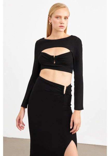 Toka Aksesarlı Uzun Kol Crop Yırtmaçlı Beli Bağlama Midi Etek Takım Siyah
