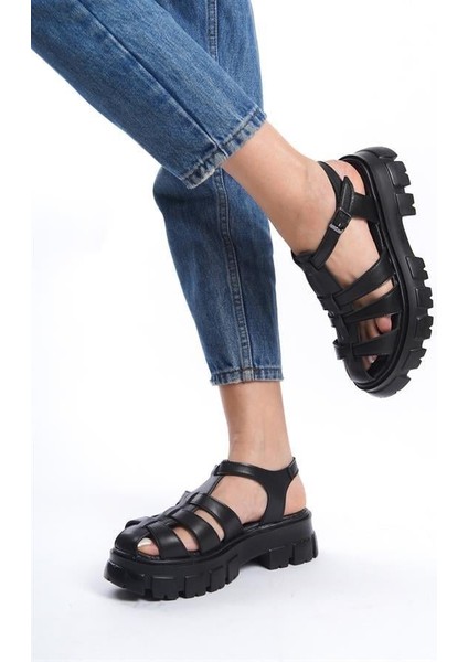 Kadın Petra Siyah Yüksek Taban Kafes Model Sandalet 950