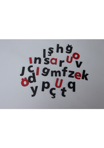 Alfabe Öğrenimini Eğlenceli Hale Getirin: Siyah-Kırmızı Ahşap Küçük Alfabe Seti fiyatları