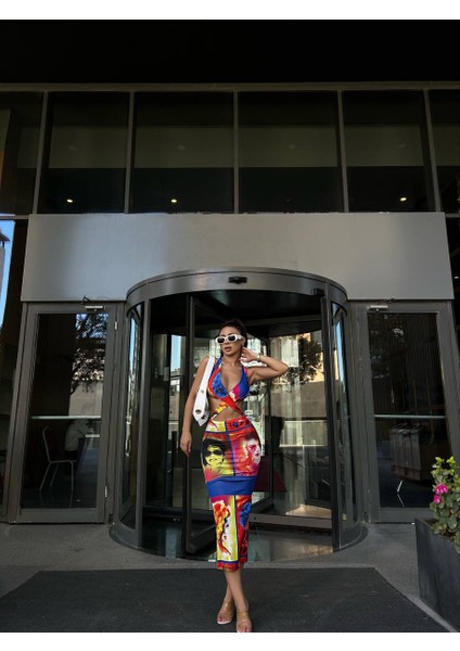 Dijital Baskılı & Boyun Bağlamalı Midi Elbise modelleri