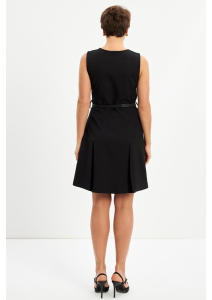Siyah Kemerli Kısa Elbise indirimleri
