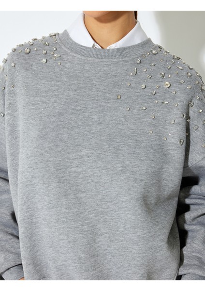 Uzun Kollu Bisiklet Yaka Taşlı Oversize Sweatshirt indirimleri