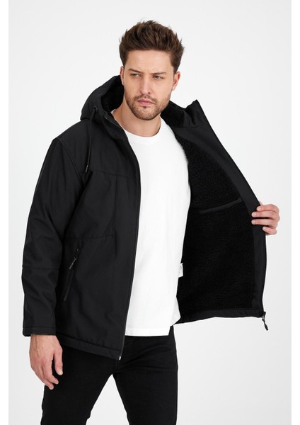Su ve Rüzgar Geçirmez Kürklü Softshell DAR KESİM Erkek Mont Siyah