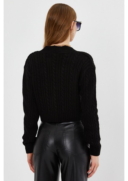 Siyah Saç Örgü Desenli Triko Hırka indirimleri