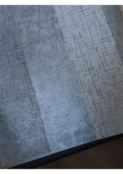 Bej Gri Gümüş Işıltılı Çizgili Hafif Kabartmalı Silinebilir Duvar Kağıdı (En: 53 cm Boy: 10 Metre) modelleri