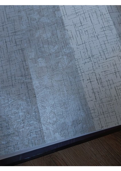 Bej Gri Gümüş Işıltılı Çizgili Hafif Kabartmalı Silinebilir Duvar Kağıdı (En: 53 cm Boy: 10 Metre) fırsatları
