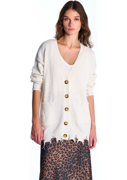 Ekru Cep Detaylı Triko Hırka