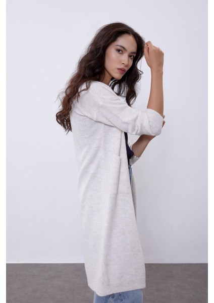 Bej Uzun Triko Hırka fırsatları