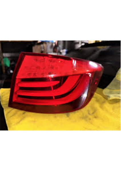 2SD010234-101-STOP Lambası Sag Dıs Bmw 5 Serisi F10 2011-2013 63217203230