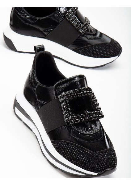 Siyah Önü Taş Detaylı Beyaz Tabanlı Ortopedik Tabanlı Sneakers