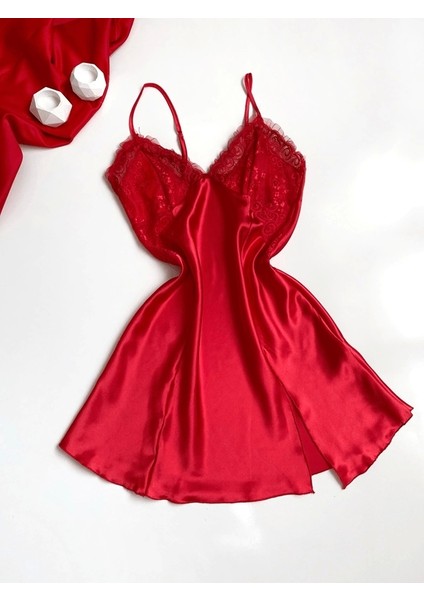 Yırtmaçlı Saten Gecelik