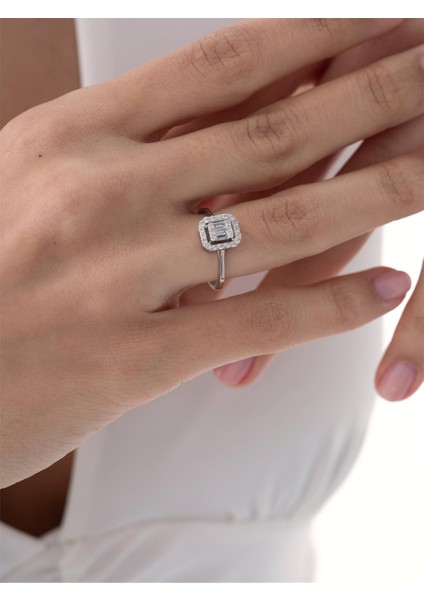 0,37 Karat Baget Pırlanta Yüzük fiyatları