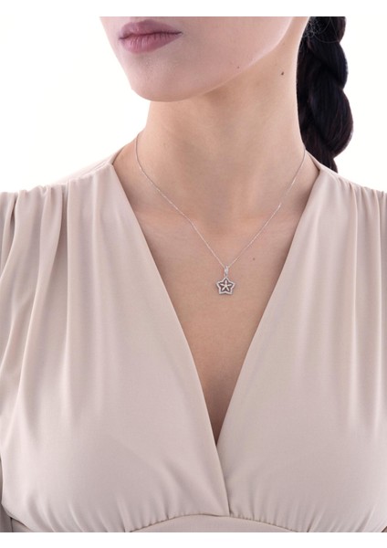 0,24 Karat Yıldız Pırlanta Kolye indirimleri