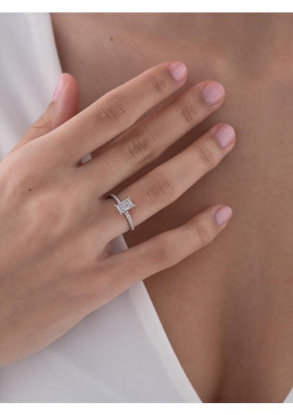 0,27 Karat Baget Pırlanta Yüzük fiyatları