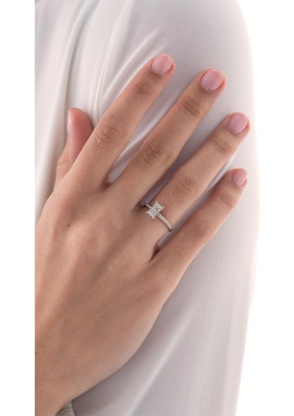 0,27 Karat Baget Pırlanta Yüzük fırsatları