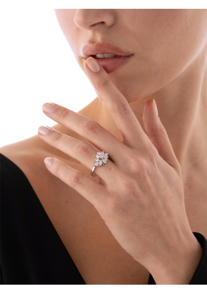 0,73 Karat Tasarım Pırlanta Yüzük fiyatları