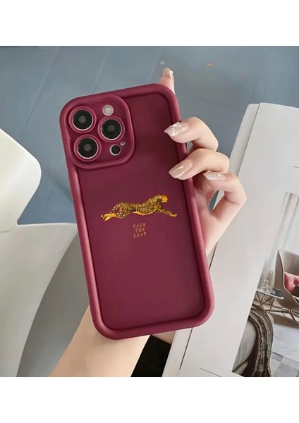 iPhone 12 Bordo Leopar Desenli Yumuşak Silikon Kamera Korumalı Telefon Kılıfı