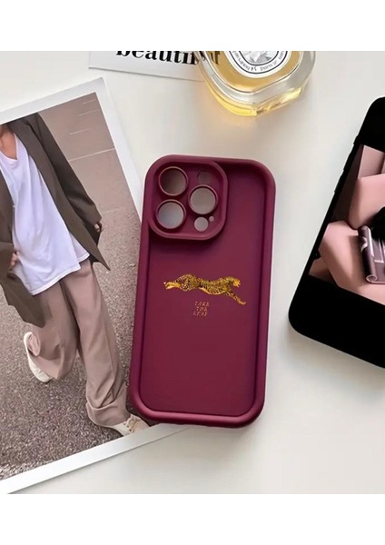 iPhone 15 Bordo Leopar Desenli Yumuşak Silikon Kamera Korumalı Telefon Kılıfı fırsatları